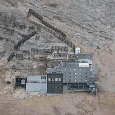 بيت للعطل Valley Station Modern Retreat *